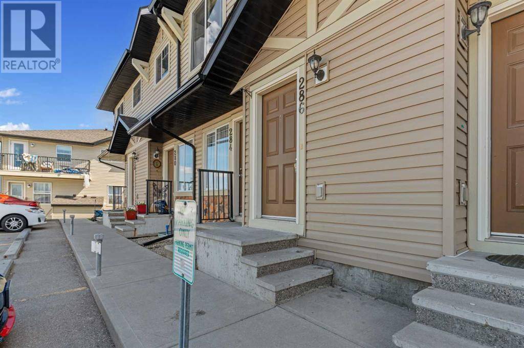 286 Saddlebrook Point NE, Calgary, AB T3J0G9