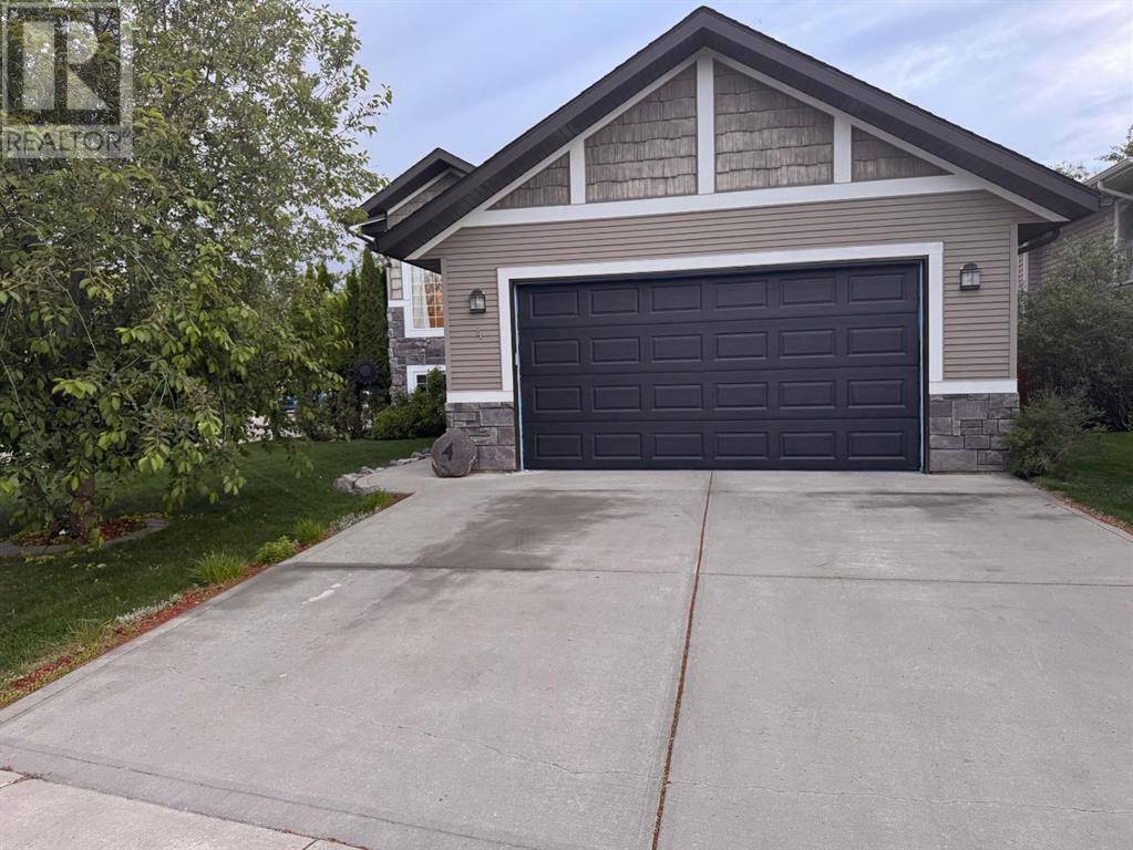 4 Weddell Crescent, Red Deer, AB T4N7E7