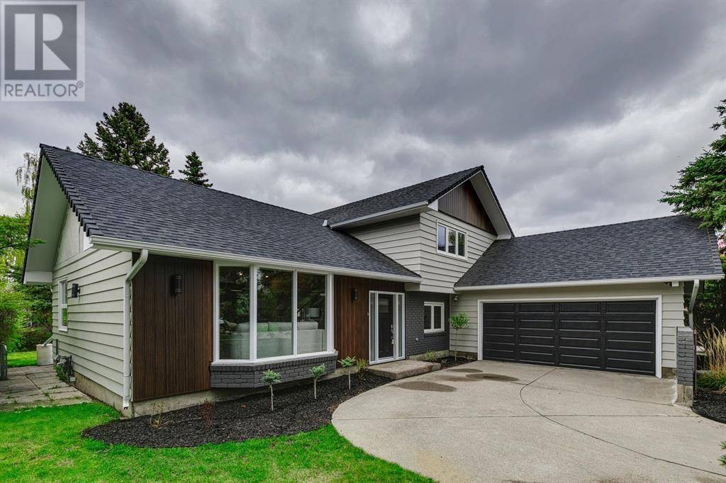 Calgary, AB T2J1R3,10727 Willowfern Drive SE