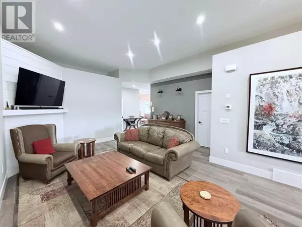 Grande Prairie, AB T8W0L5,10641 66 Avenue
