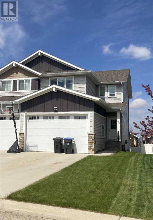 66 Cameron Close, Sylvan Lake, AB T4S0N5