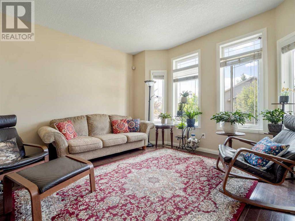 Lethbridge, AB T1J4C1,512 Silkstone Crescent W