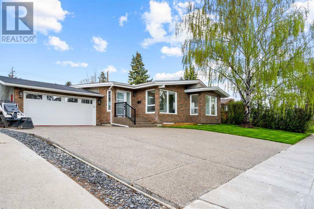 Calgary, AB T3E5R3,6503 Lombardy Crescent SW