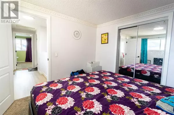 Calgary, AB T3J1E1,78, 1155 Falconridge Drive NE