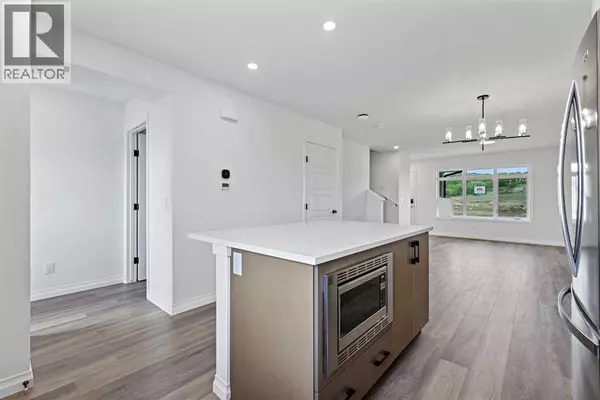 Calgary, AB T2X5R7,902 Wolf Willow Boulevard SE