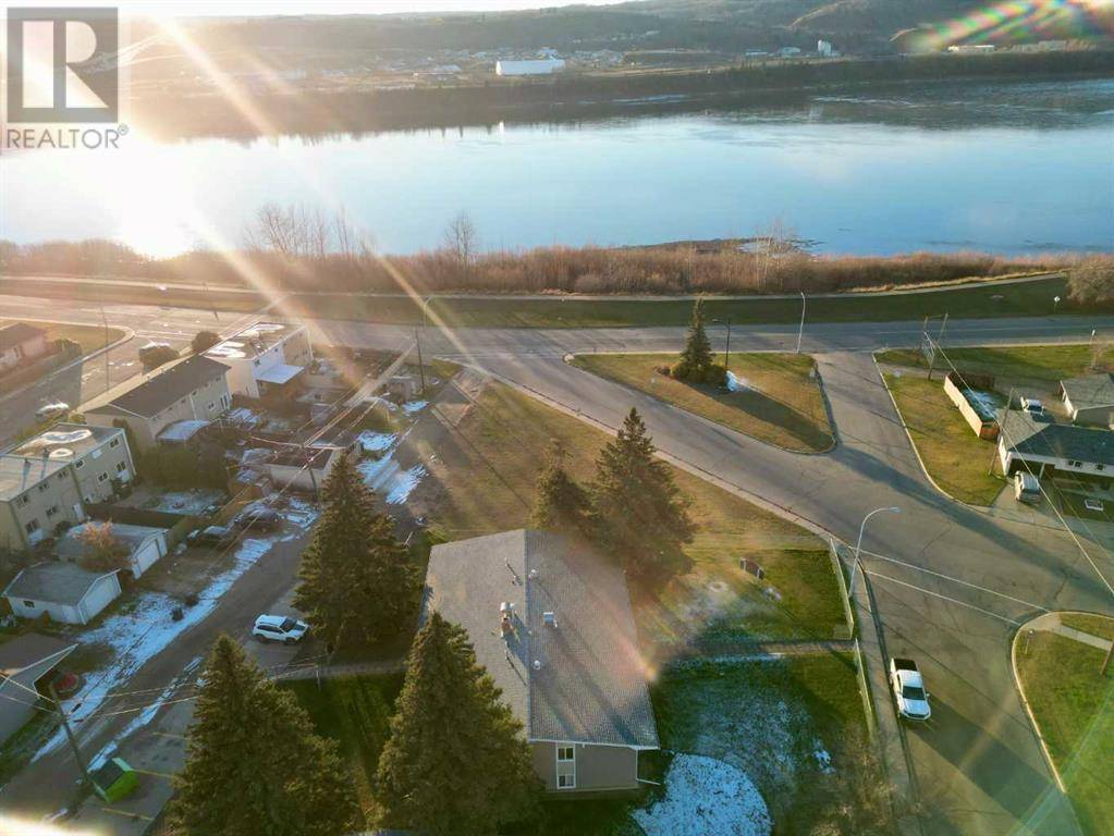 A1, 9503 88 Avenue, Peace River, AB T8S1G6
