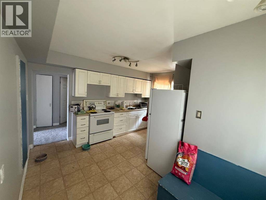 Calgary, AB T2T1A2,1729 25 Avenue SW