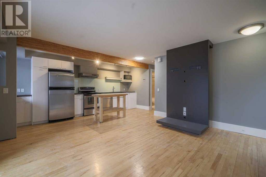 Calgary, AB T2T2E1,1, 2044 35 Avenue SW