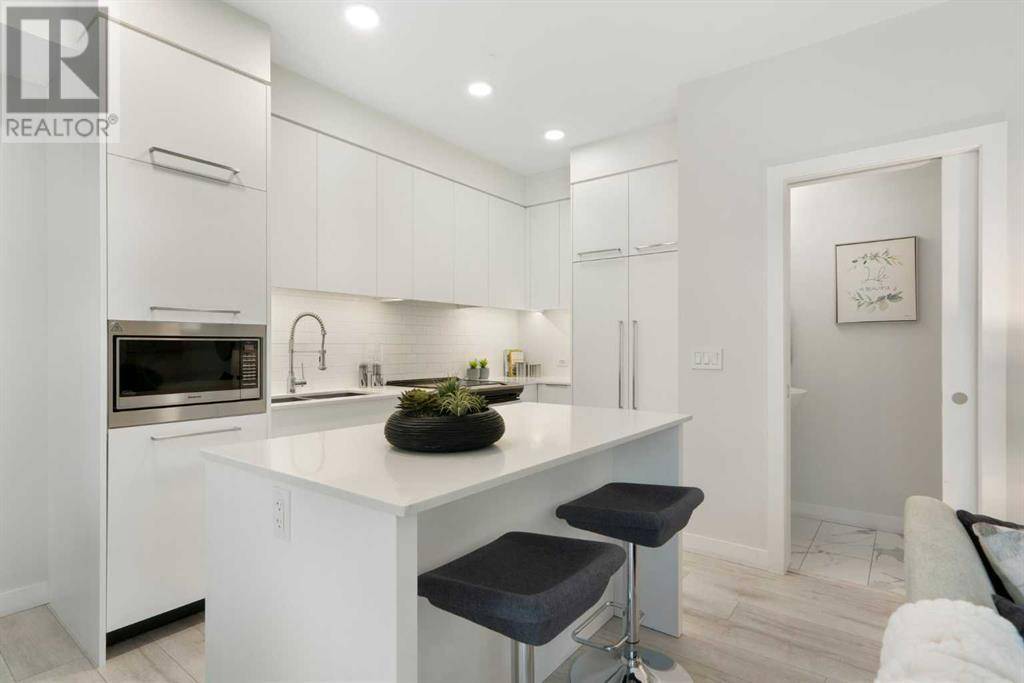 Calgary, AB T3B6H4,116, 3130 Thirsk Street NW