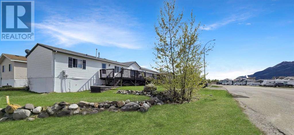215 Mawdsley Crescent, Grande Cache, AB T0E0Y0