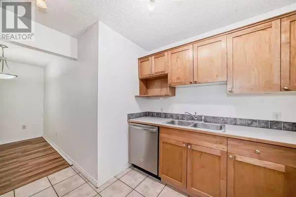 Calgary, AB T3C3R9,201, 1334 12 Avenue SW