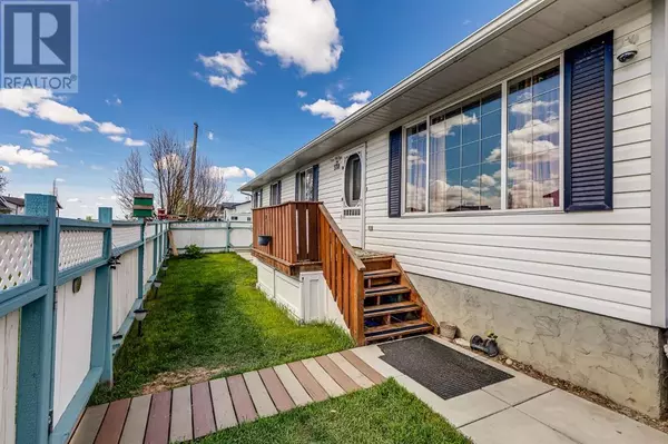 Beiseker, AB T0M0G0,330 9 Street