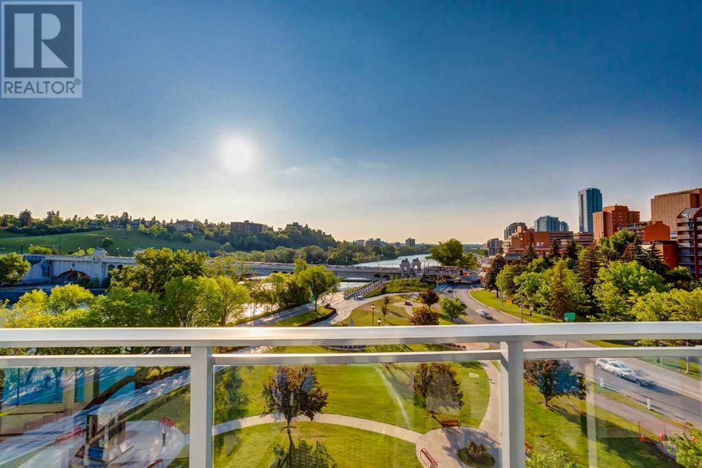 Calgary, AB T2P1K8,603, 118 Waterfront Court SW