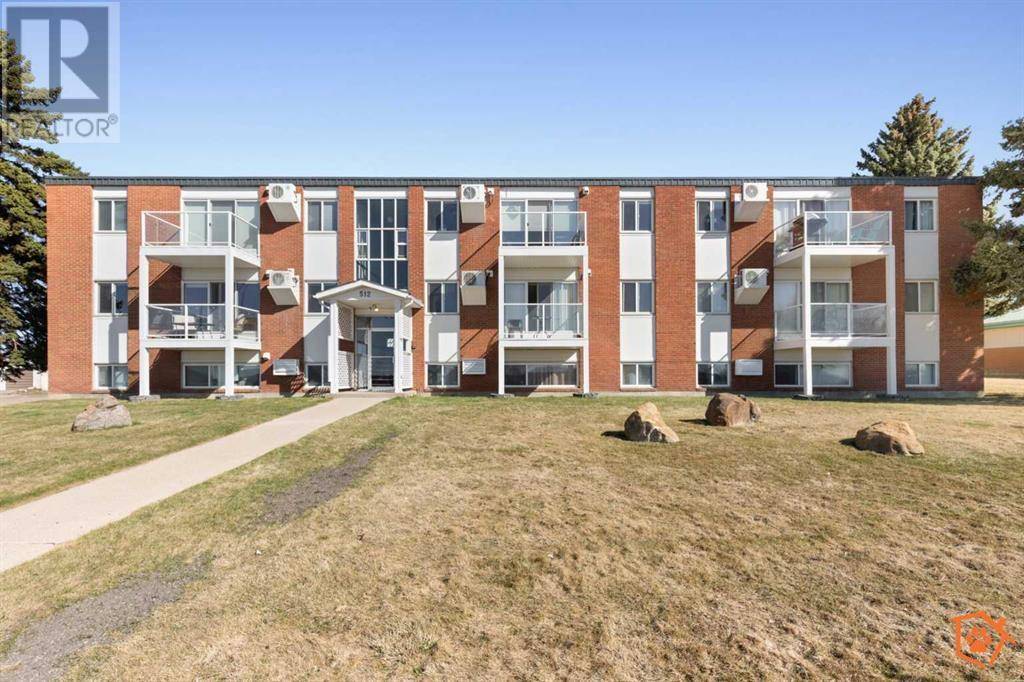 Medicine Hat, AB T1A6X7,18, 512 McCutcheon Drive NW