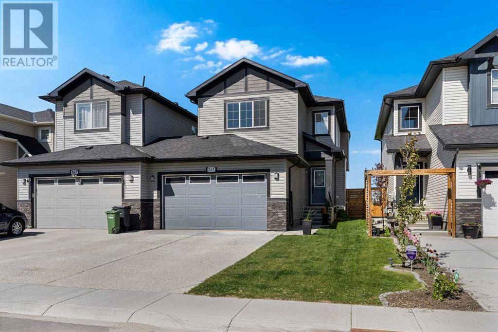 825 Edgefield Street, Strathmore, AB T1P0H6