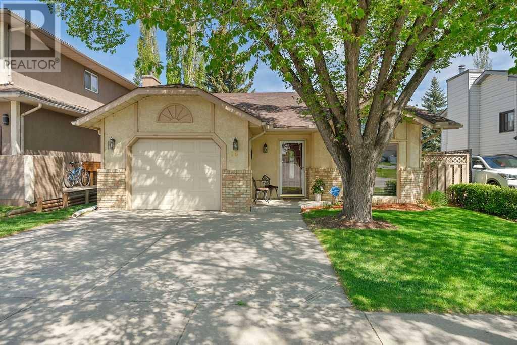 10 Hunters Gate, Okotoks, AB T1S1K9