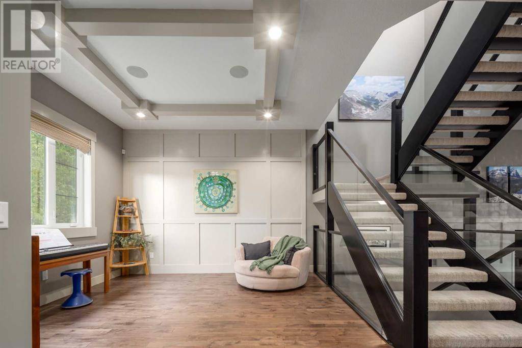 Calgary, AB T2M1N4,465 22 Avenue NW