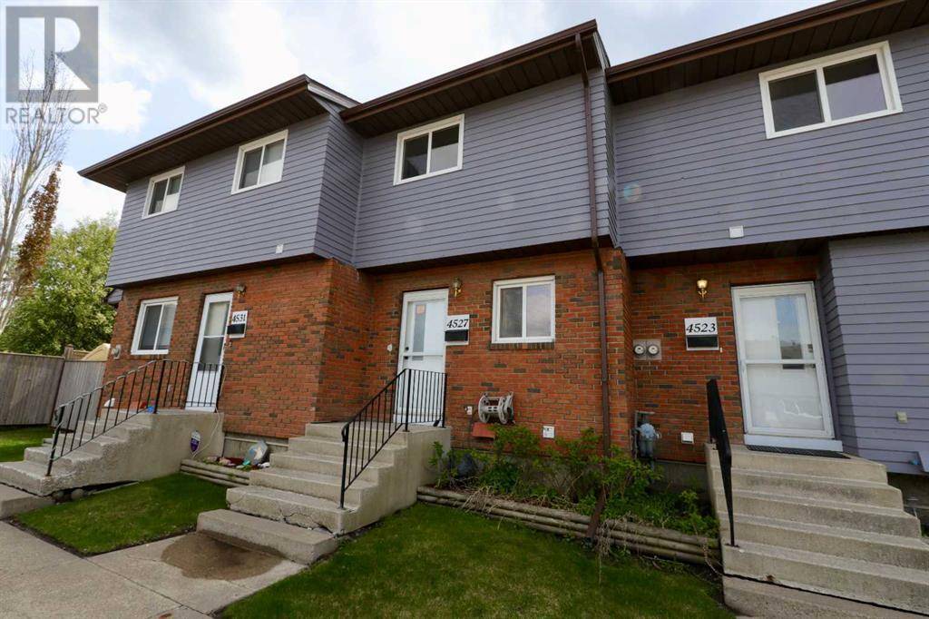 4527 47 Street, Innisfail, AB T4G1P5