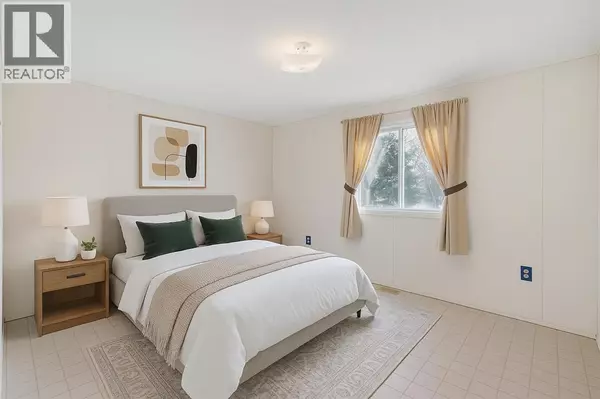 Calgary, AB T2A7X2,911, 1101 84 Street NE