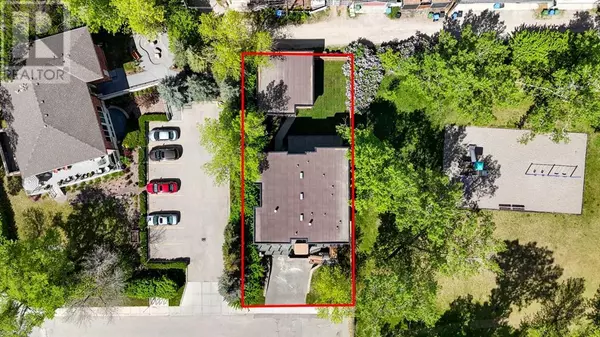 Calgary, AB T3B0L3,4628 Montgomery Avenue NW