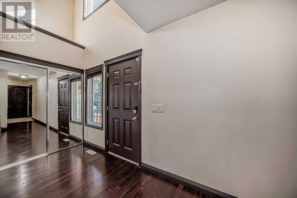 Calgary, AB T3R0A8,16 Kincora Hill NW