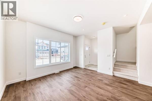 Calgary, AB T3P2M1,402 Carringvue Grove NW