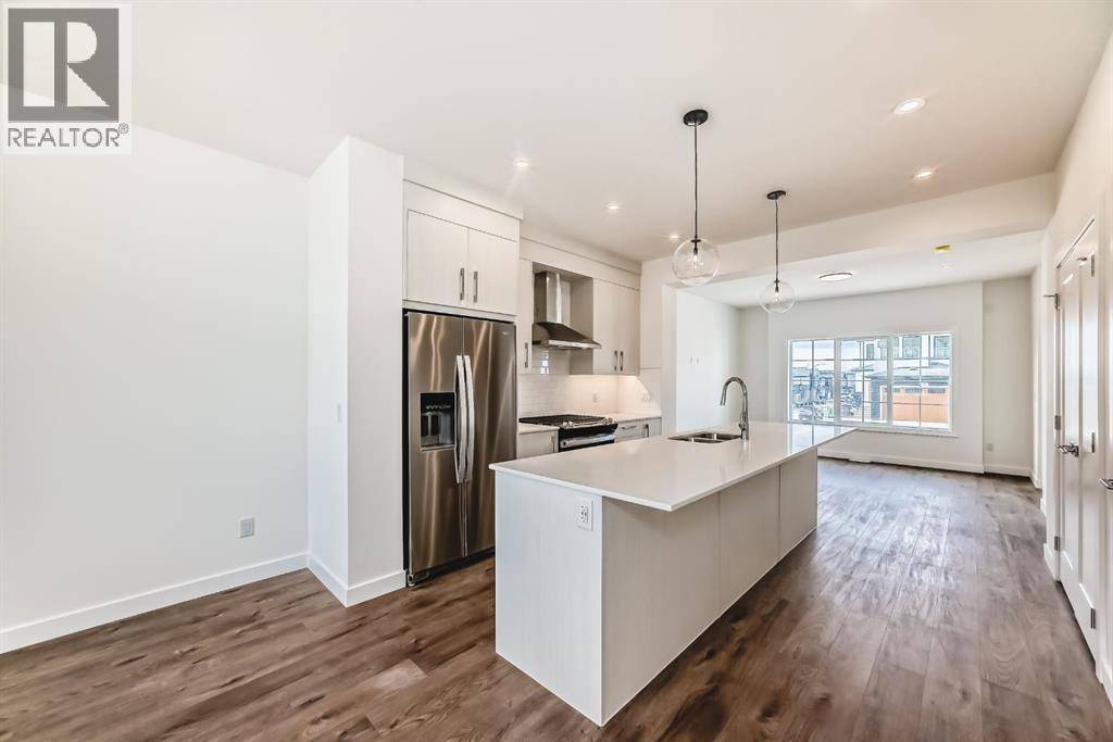 Calgary, AB T3P2M1,402 Carringvue Grove NW