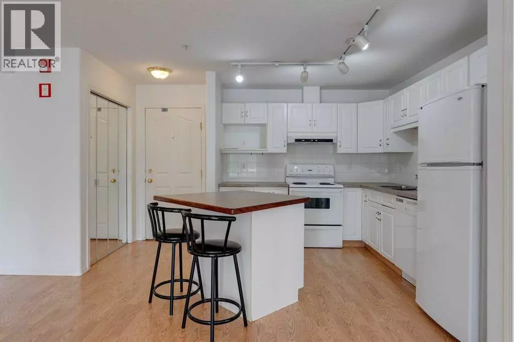 Calgary, AB T2A7X5,210, 165 Manora Place NE