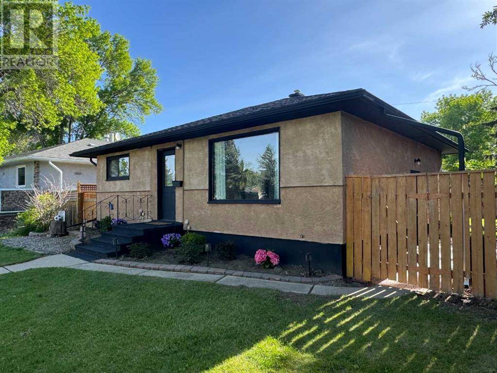 Lethbridge, AB T1J3R5,223 27 Street S