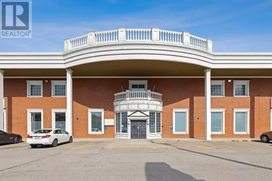 67 Glenbrook Place SW, Calgary, AB T3E6W4