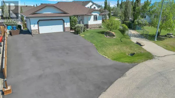 Langdon, AB T1X2V6,15 Henderson Bay NE