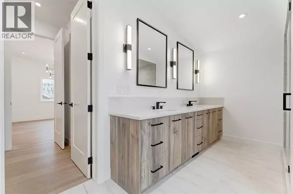 Canmore, AB T1W2E3,512 8th Avenue