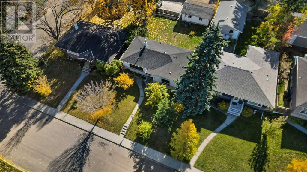 Calgary, AB T3E4R4,3243 Kenmare Crescent SW
