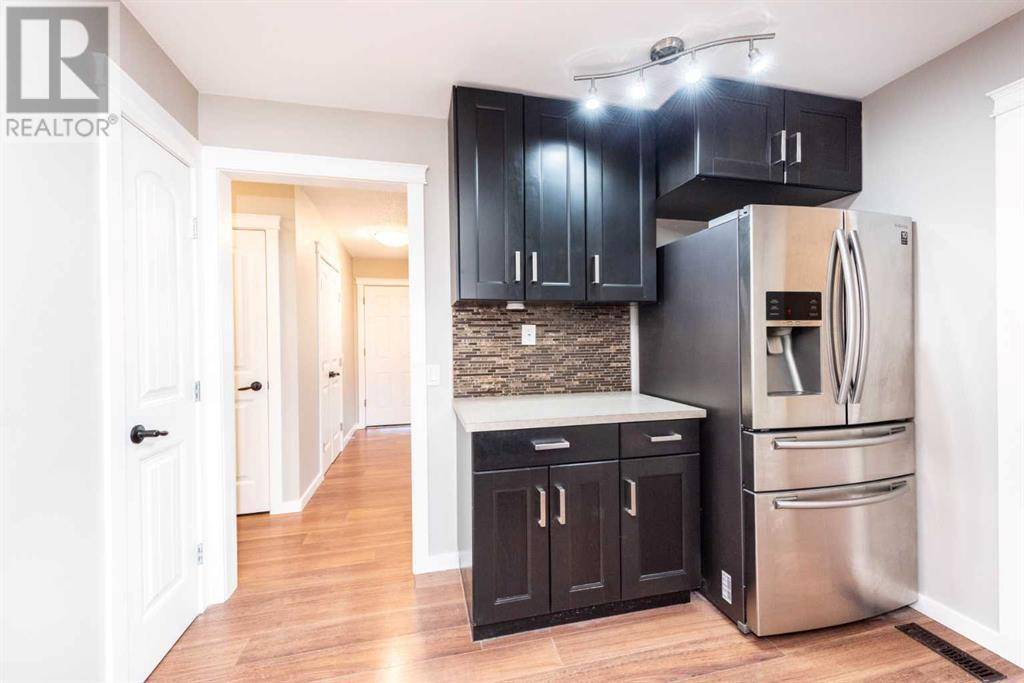 Calgary, AB T2J5H9,42 Lake Huron Place SE