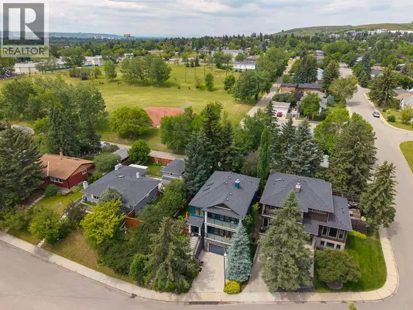 Calgary, AB T2K1R6,53 Cardiff Drive NW
