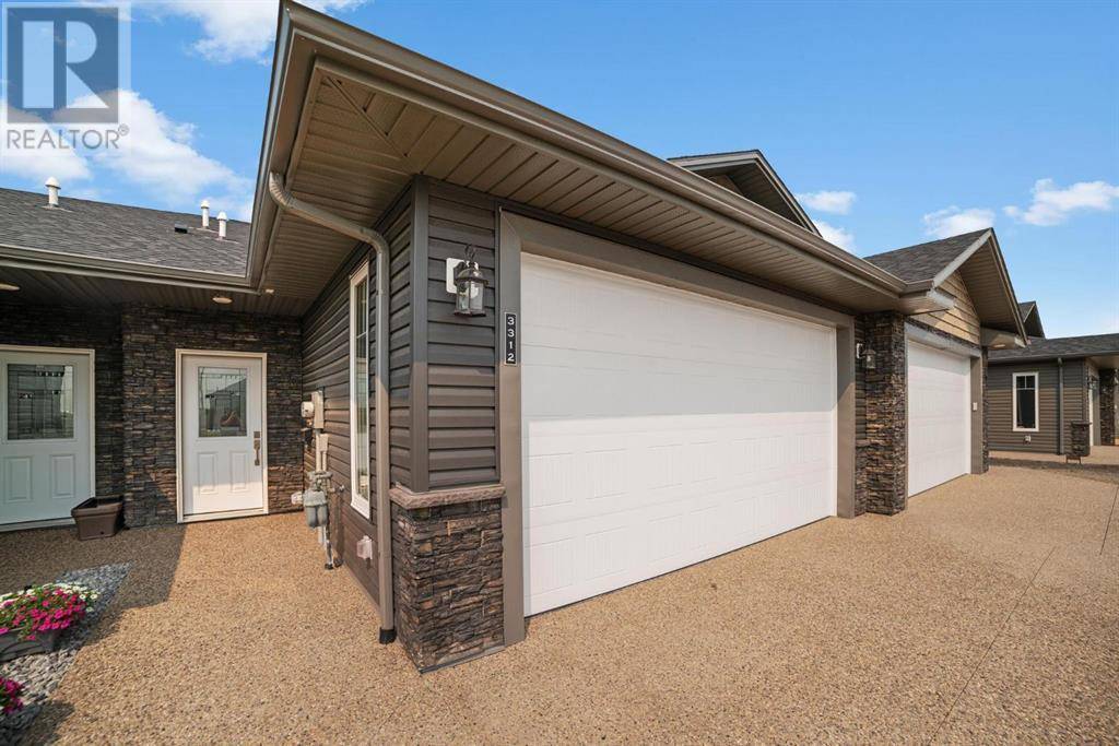 5728 55 Avenue, Camrose, AB T4V4V4