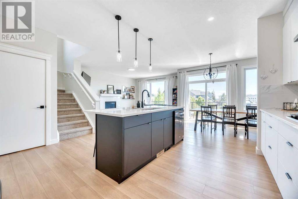 Airdrie, AB T4B5G1,656 Reynolds Crescent SW