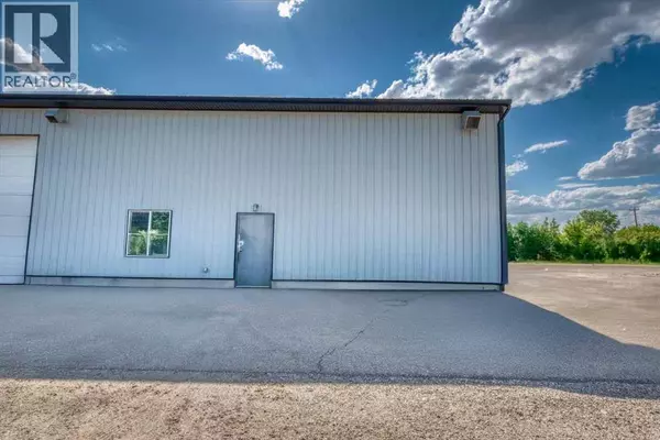 Strathmore, AB T1P0E1,111, 5 Bayside Place