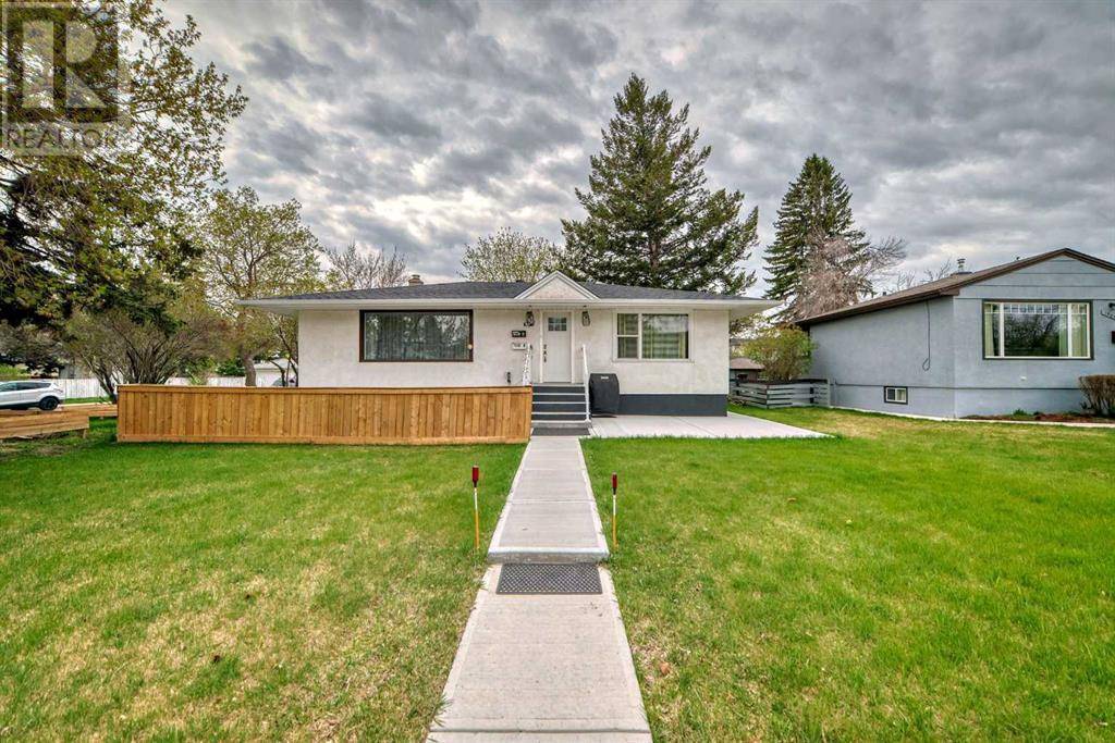 Calgary, AB T2M1Z4,1903 24 Avenue NW