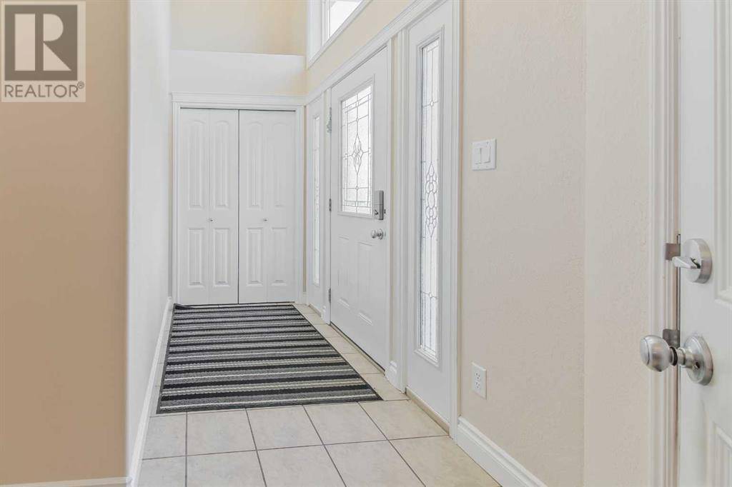Lethbridge, AB T1K5S1,223 Gateway Manor S