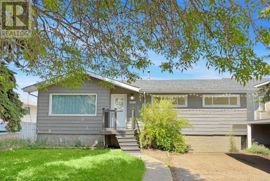 4928 56th Avenue, High Prairie, AB T0G1E0