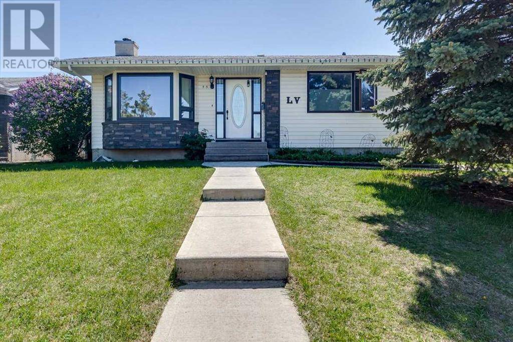 55 HORN Crescent, Red Deer, AB T4N5Y8