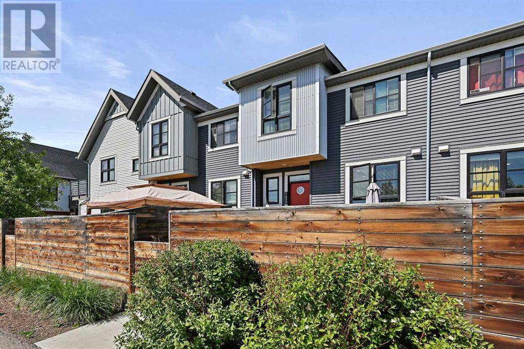 Calgary, AB T2X4N1,1652 210 Avenue SE