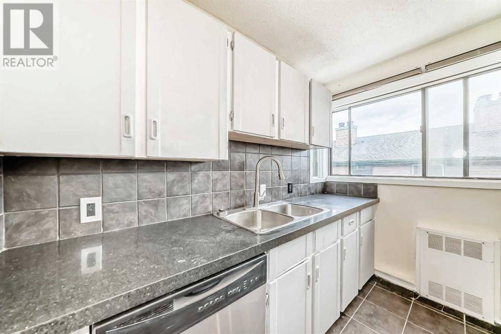 Calgary, AB T2T5S3,29, 2400 15 Street SW