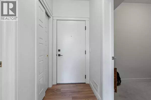 Calgary, AB T3M3H3,221, 19661 40 Street SE