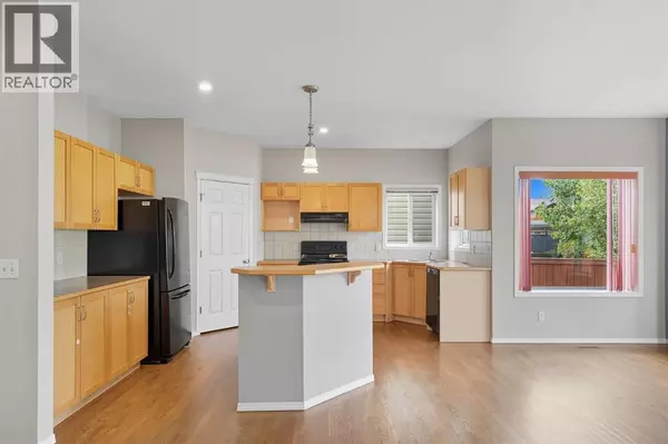 Calgary, AB T3G5S8,14 Rockborough Park NW