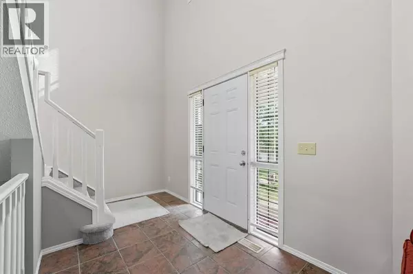 Calgary, AB T3G5S8,14 Rockborough Park NW