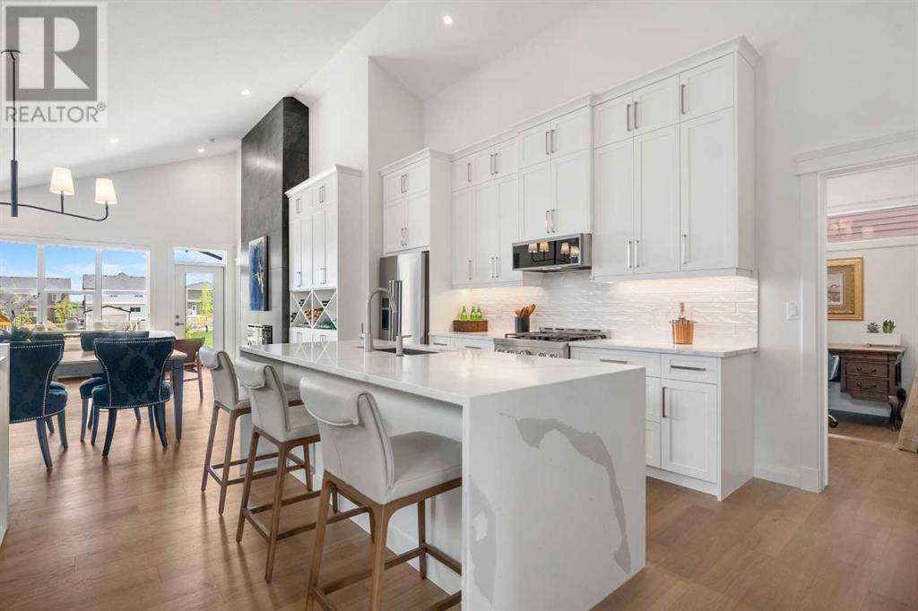 218 Mitchell Heath NW, Calgary, AB T3R2G2