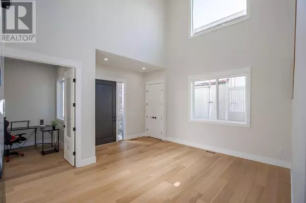Chestermere, AB T1X2Y9,425 Watercrest Place