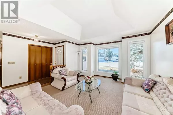 Calgary, AB T1Y6T3,224 Eldorado Place NE